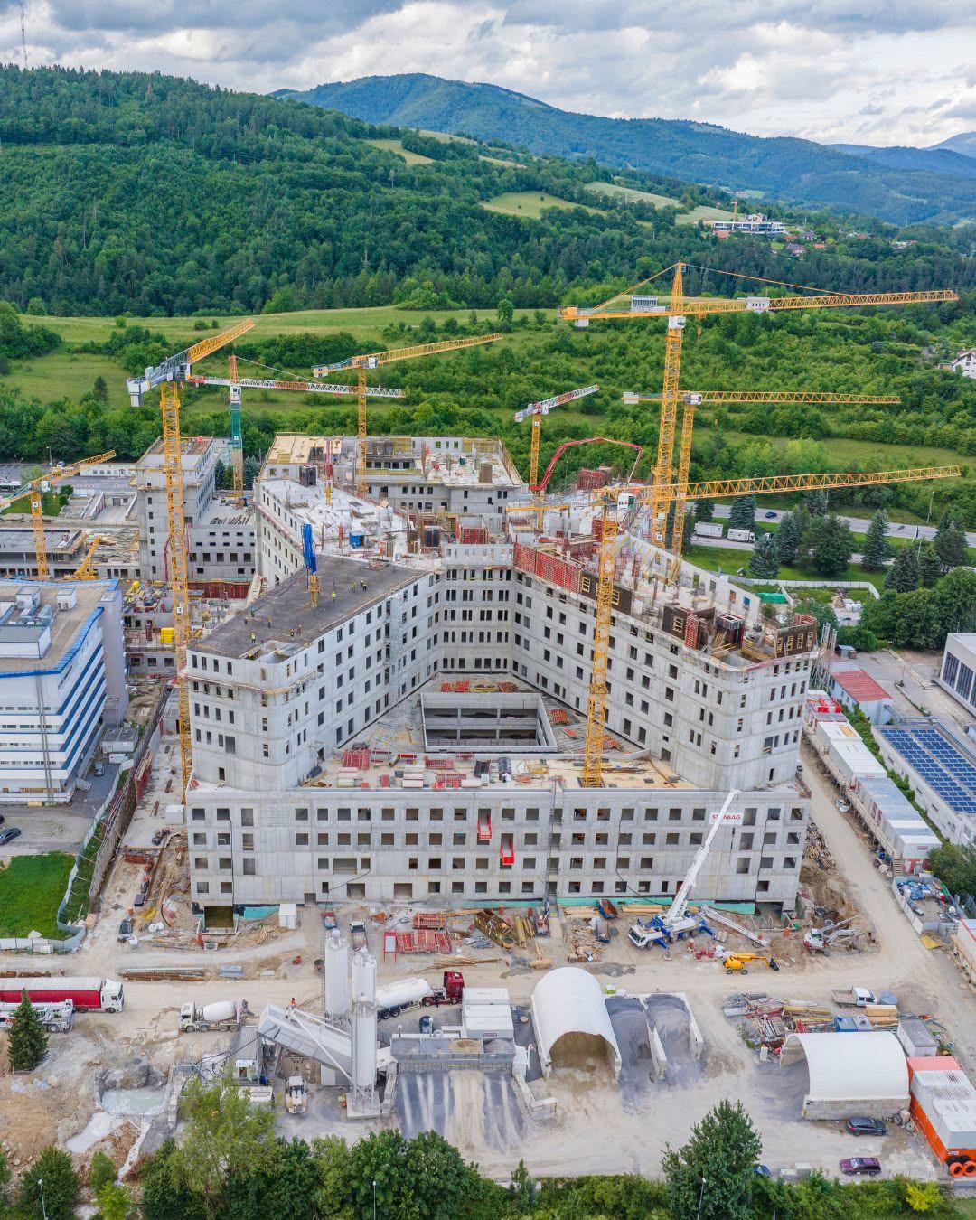 Priebeh výstavby Fakultnej nemocnice F.D. Roosevelta, iný pohľad