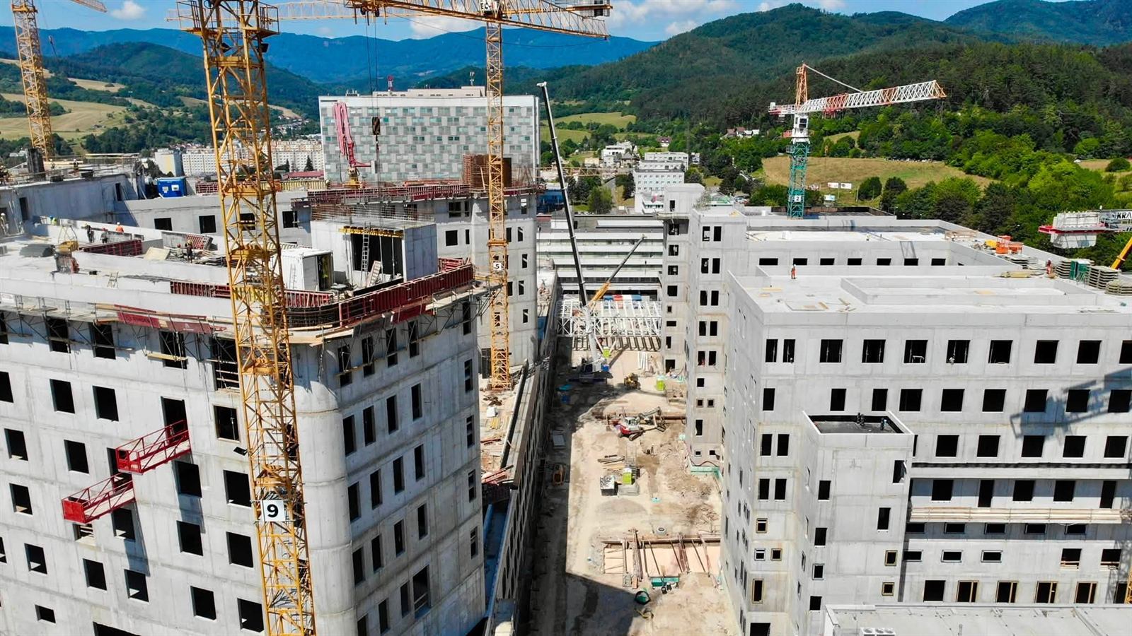 Priebeh výstavby Fakultnej nemocnice F.D. Roosevelta, iný pohľad